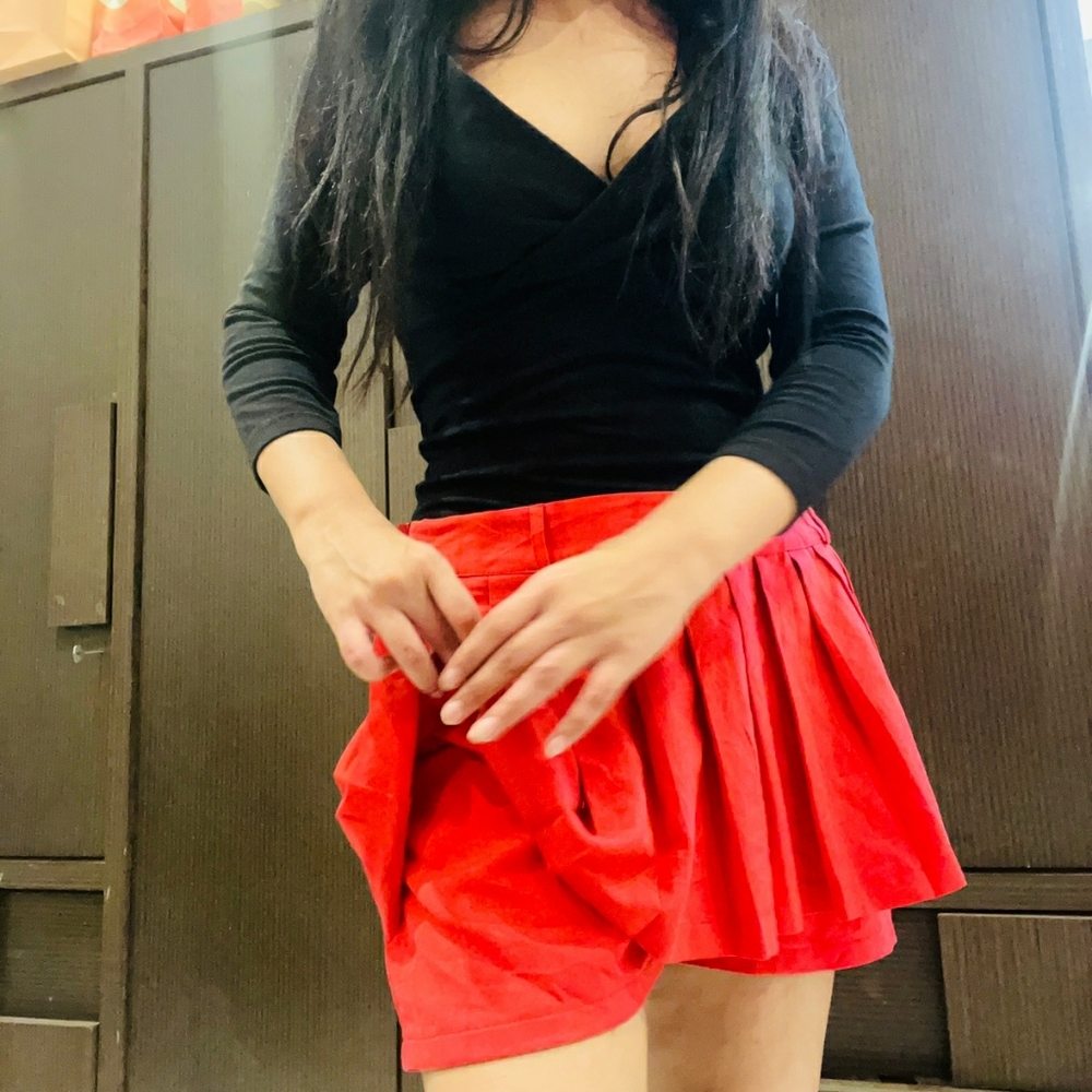 Red skirt with shorts - Picture 3 of 5